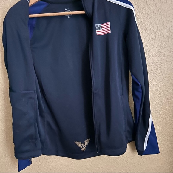 Nike USA Athletic Full Zipper Jacket - Picture 6 of 7